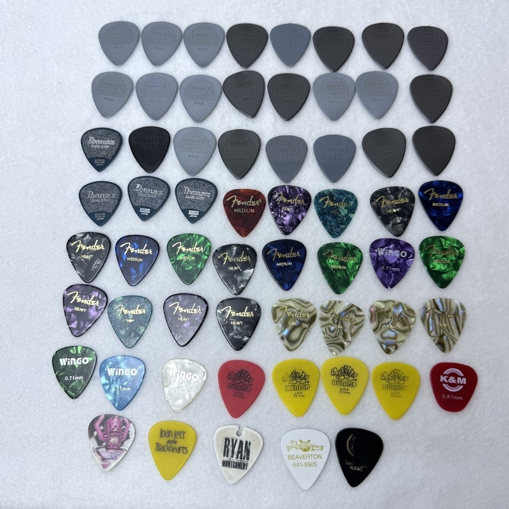 Lot Of 61 Guitar Picks Jim Dunlop Fender Joan Jett Wingo Ryan Montgomery Variety